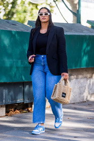 bag, beige bag, black blazer, black top, blazer, blue jean, blue sneakers, denim, fluffly bag, jean, marc jacbos bag, nike, sneakers, sunglasses, top, white sunglasses, street style, jonathan paciullo, FW, frenchystyle, fashion week, PFW, PARIS, SPRING SUMMER 2022, SS 22, vertical, full length
