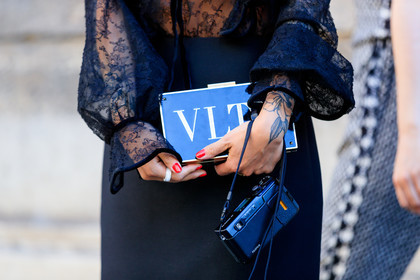 street style, jonathan paciullo, FW, frenchystyle, fashion week, PFW, PARIS, SPRING SUMMER 2019, SS 19, christina paik, horizontal, atmosphere details, detail