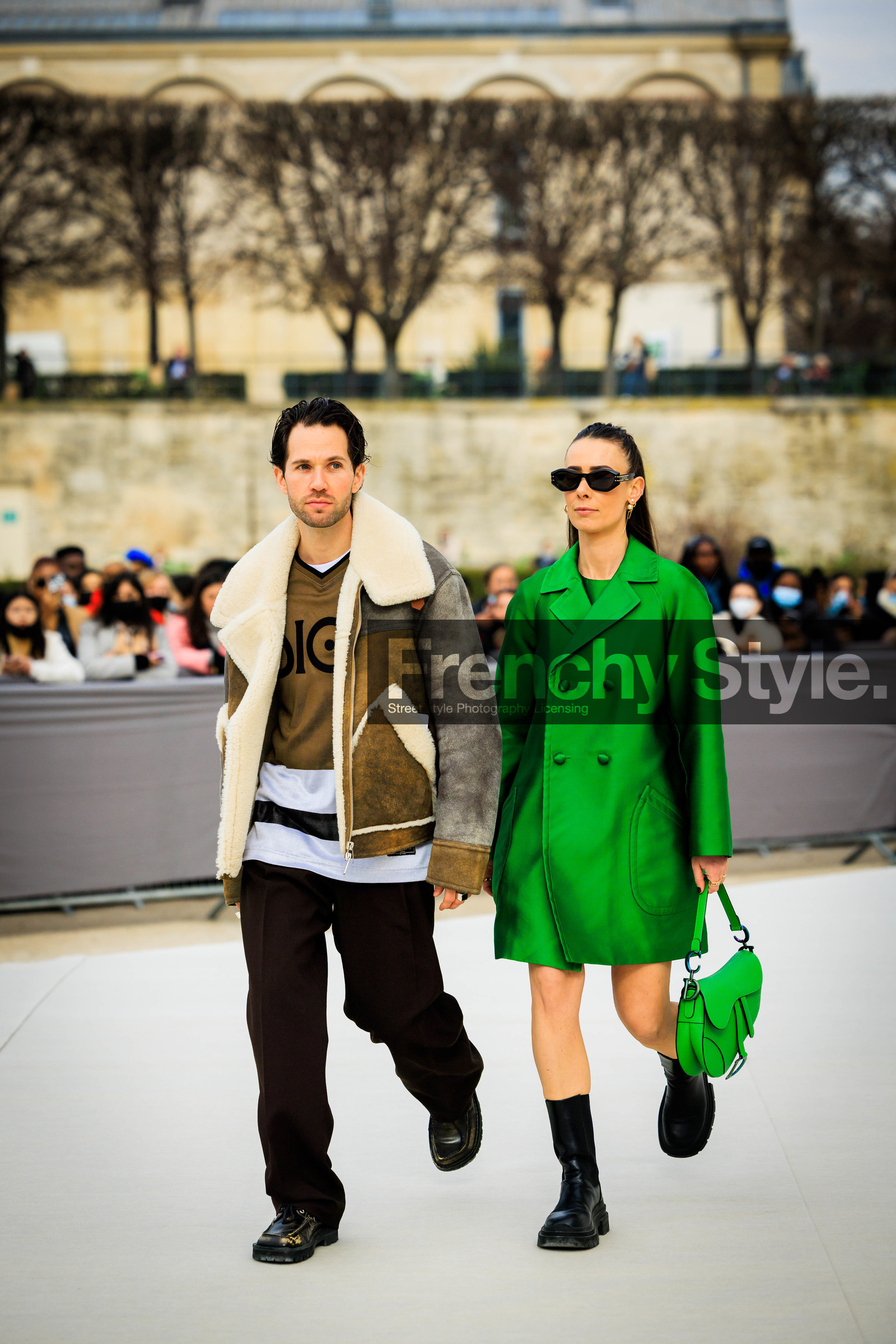 green coat, green saddle bag, dior bag, dior, leather jacket, puffed jacket, brown shirt black pants, black shoes, leather boots, bottines, black sunglasses, alice & j.s, alice barbier, JS roques, fashion week, frenchystyle, FW, jonathan paciullo, street style, AUTUMN WINTER 2022-2023, FALL WINTER 2022_2023, FW 22-23, PFW, PARIS, vertical, full length