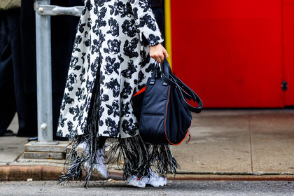 black and white, black bag, embroideries, floral, flowers, fringes, graphic jacket, leather bag, leather shoes, printed jacket, vêtements, white coat, white sneakers, street style, jonathan paciullo, FW, frenchystyle, fashion week, NYFW, NEW YORK, AUTUMN WINTER 2018-2019, AW 18-19, FALL WINTER 2018-2019, FW 18-19, atmosphere details, horizontal, detail
