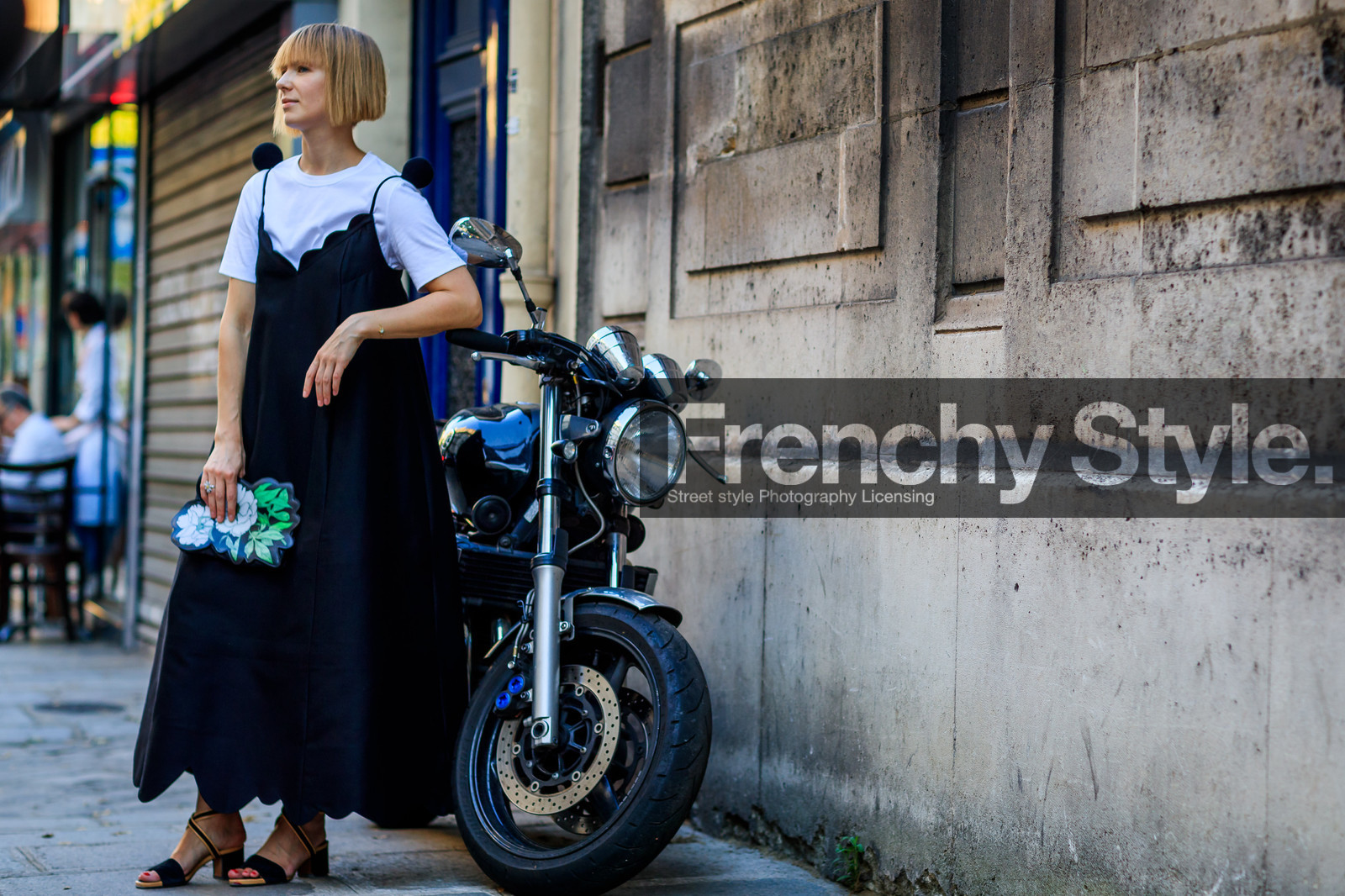 black and white, black clutch, black dress, black shoes, floral, flowers, graphic bag, green bag, leather bag, leather shoes, printed bag, valentino, white t shirt, PFW, fashion week, frenchystyle, FW, jonathan paciullo, street style, PARIS, horizontal, atmosphere details, full length, AUTUMN WINTER 2018-2019, FALL WINTER 2018-2019, FW 18-19, vika gazinskaya