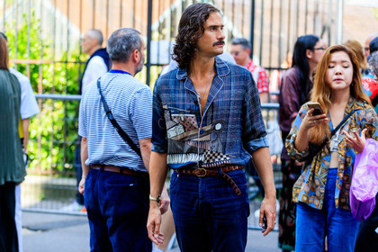 street style, jonathan paciullo, FW, frenchystyle, fashion week, PFW, PARIS, SPRING SUMMER 2019, SS 19, horizontal, atmosphere details, detail
