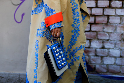 atmosphere details, beige coat, blue bag, detail, embroidered bag, embroideries, fashion week, fendi, floral, flowers, frenchystyle, FW, graphic bag, graphic jacket, horizontal, jonathan paciullo, leather bag, MFW, MILAN, printed bag, printed jacket, SPRING SUMMER 2018, SS 18, street style