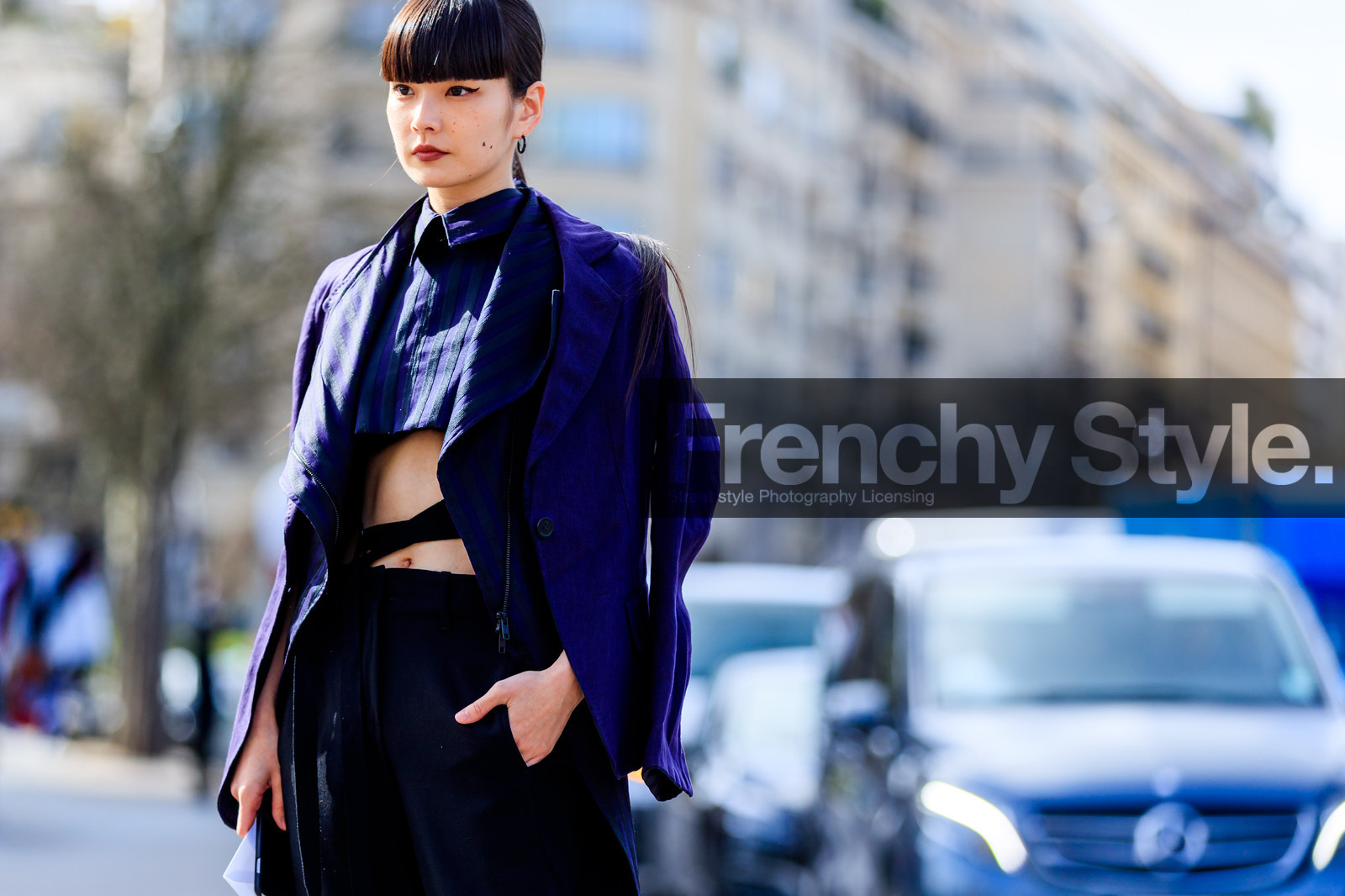 atmosphere details, AUTUMN WINTER 2017-2018, AW 17-18, black pants, detail, FALL WINTER 2017-2018, fashion week, frenchystyle, FW, FW 17-18, horizontal, jonathan paciullo, kozue akimoto, PARIS, PFW, purple jacket, street style, trousers