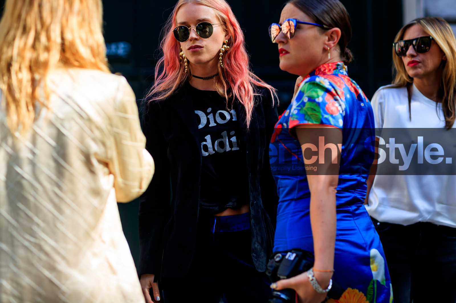 street style, jonathan paciullo, FW, frenchystyle, fashion week, PFW, PARIS, SPRING SUMMER 2019, SS 19, horizontal, atmosphere details, detail