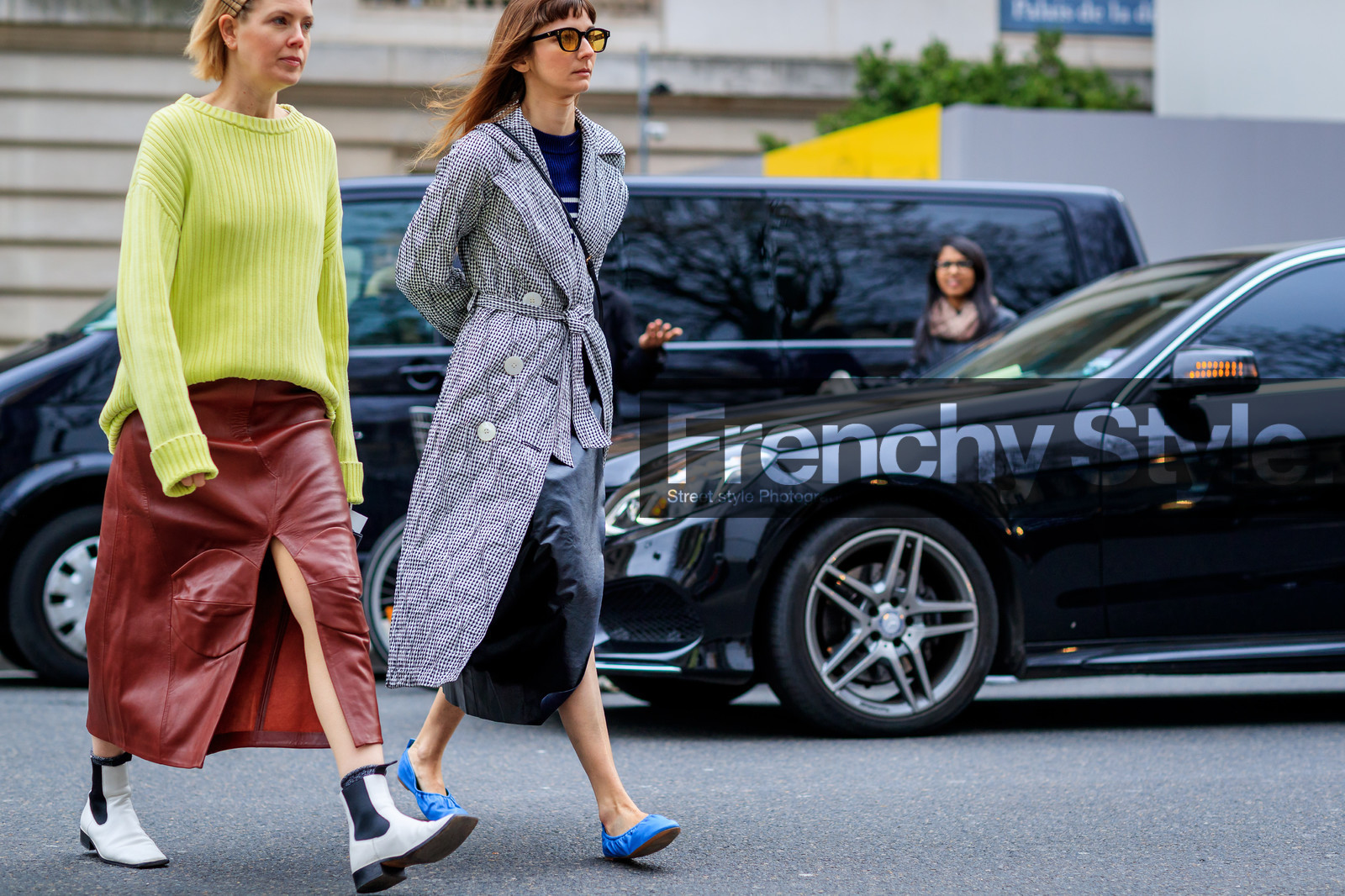 atmosphere details, AUTUMN WINTER 2017-2018, AW 17-18, black skirt, blue ballerinas, brie welch, brown skirt, checked coat, céline, detail, FALL WINTER 2017-2018, fashion week, fluo, frenchystyle, FW, FW 17-18, gingham, horizontal, jonathan paciullo, leather shoes, leather skirt, megan bowman grey, PARIS, PFW, plaid, printed coat, street style, white boots, yellow sweater