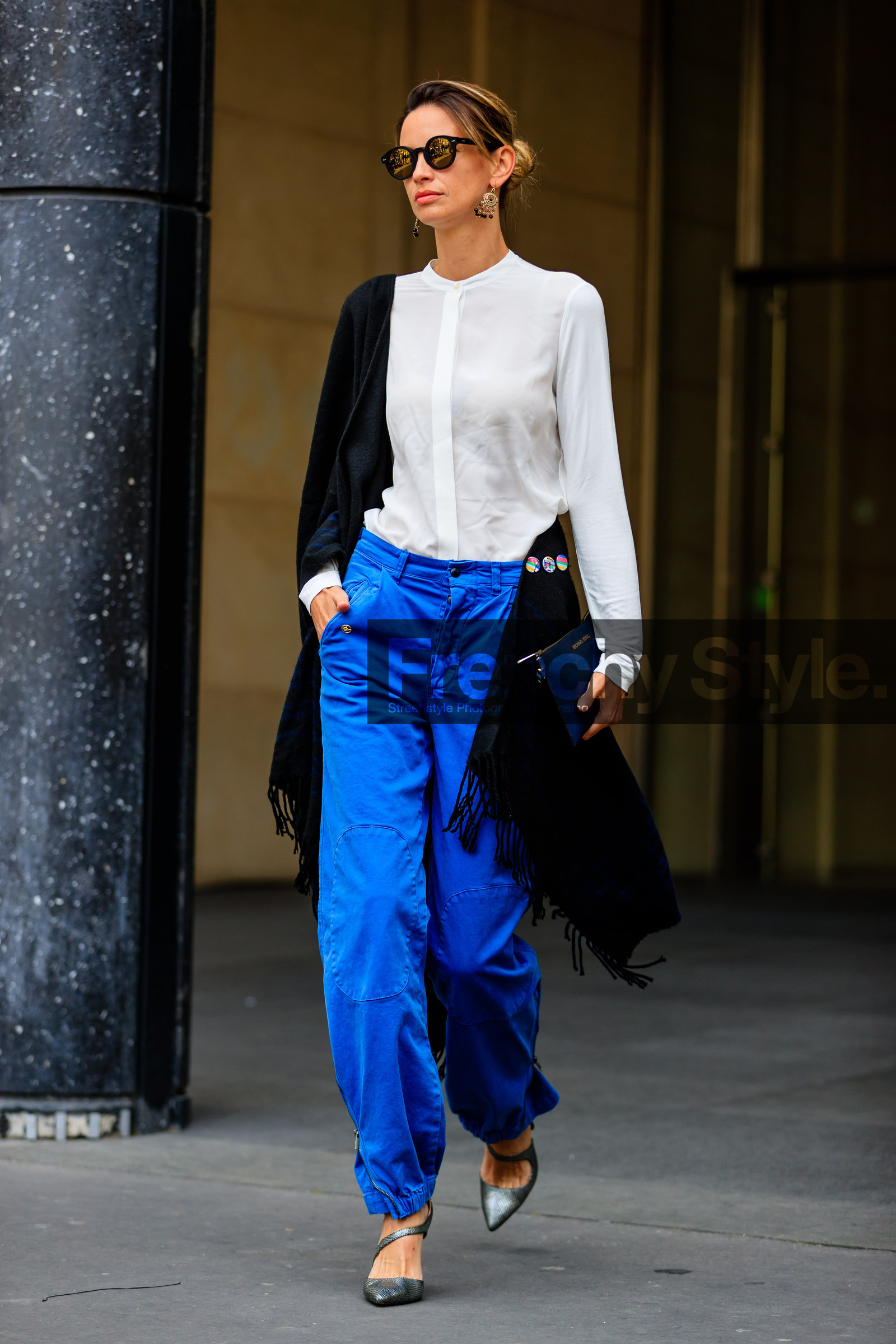 AUTUMN WINTER 2016-2017, AW 16-17, black scarf, blue bag, blue pants, Clara Racz, earrings, FALL WINTER 2016-2017, fashion week, frenchystyle, full length, FW, FW 16-17, HAUTE COUTURE, high heels, jonathan paciullo, leather bag, leather shoes, MENSWEAR, michael kors, PARIS, PFW, pins, silver shoes, street style, sunglasses, trousers, vertical, white shirt