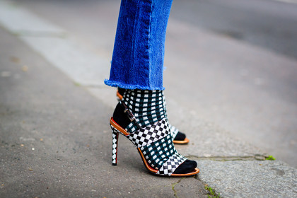 atmosphere details, AUTUMN WINTER 2017-2018, AW 17-18, black and white shoes, blue denim, Charlotte Groeneveld, denim pants, detail, FALL WINTER 2017-2018, fashion week, frenchystyle, FW, FW 17-18, graphic shoes, high heels, horizontal, jeans, jonathan paciullo, leather shoes, PARIS, PFW, printed shoes, street style, trousers