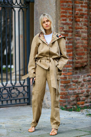 beige jacket, beige pants, leather shoes, linda tol, tone on tone, total look beige, trousers, white t shirt, MILAN, MFW, fashion week, frenchystyle, FW, jonathan paciullo, street style, AUTUMN WINTER 2019-2020, AW 19-20, FALL WINTER 2019-2020, FW 19-20, vertical, full length