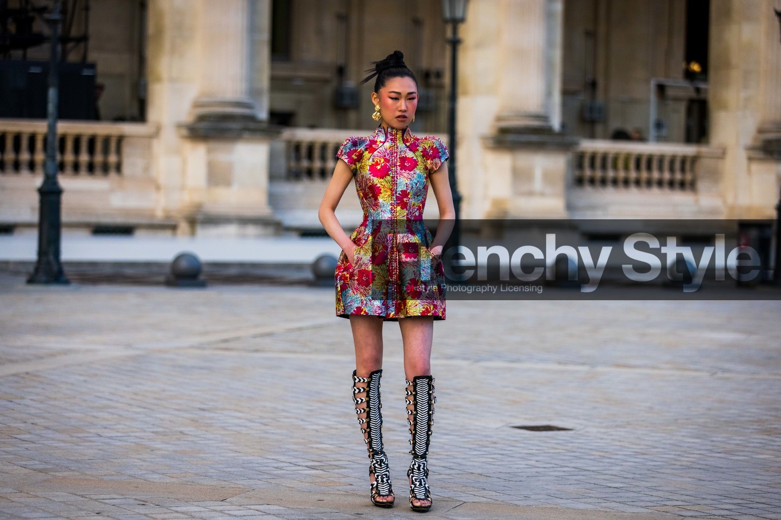 bicolor shoes, black sandals, dress, earrings, floral print, flower, gold earrings, high sandals, Jaime Xie, print, printed dress, red dress, sandals, short dress, yellow dress, fashion week, frenchystyle, FW, jonathan paciullo, street style, PFW, PARIS, SPRING SUMMER 2022, SS 22, horizontal, atmosphere details, full length