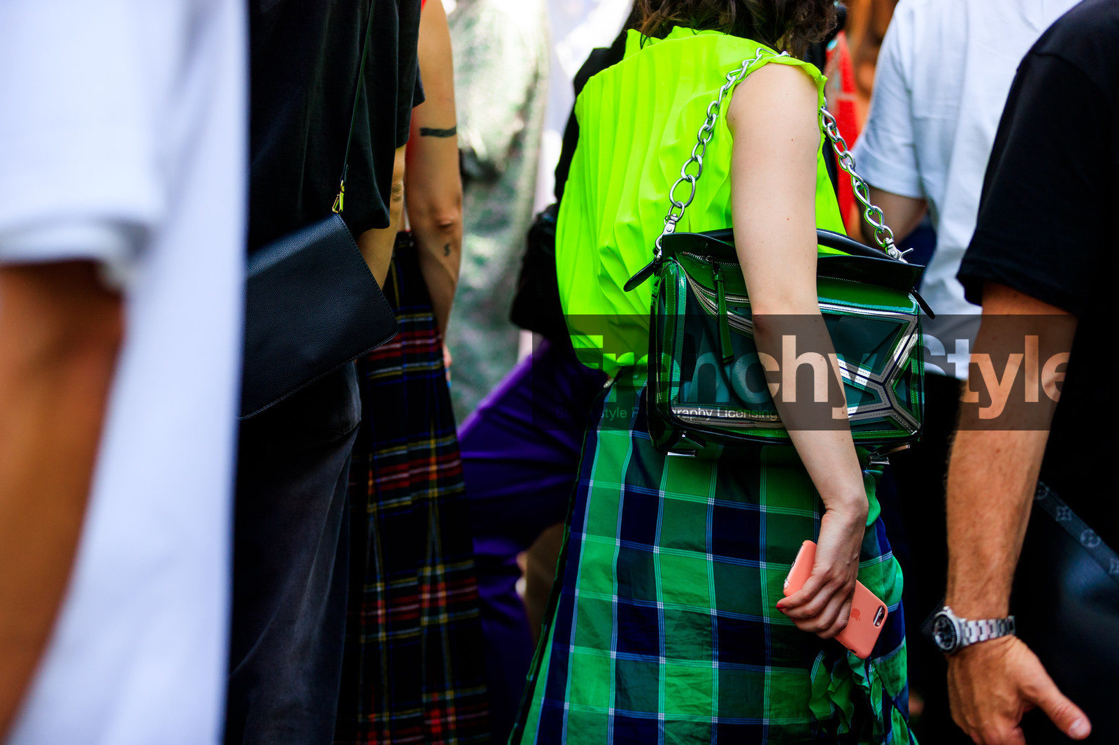 street style, jonathan paciullo, FW, frenchystyle, fashion week, PFW, PARIS, SPRING SUMMER 2019, SS 19, horizontal, atmosphere details, detail