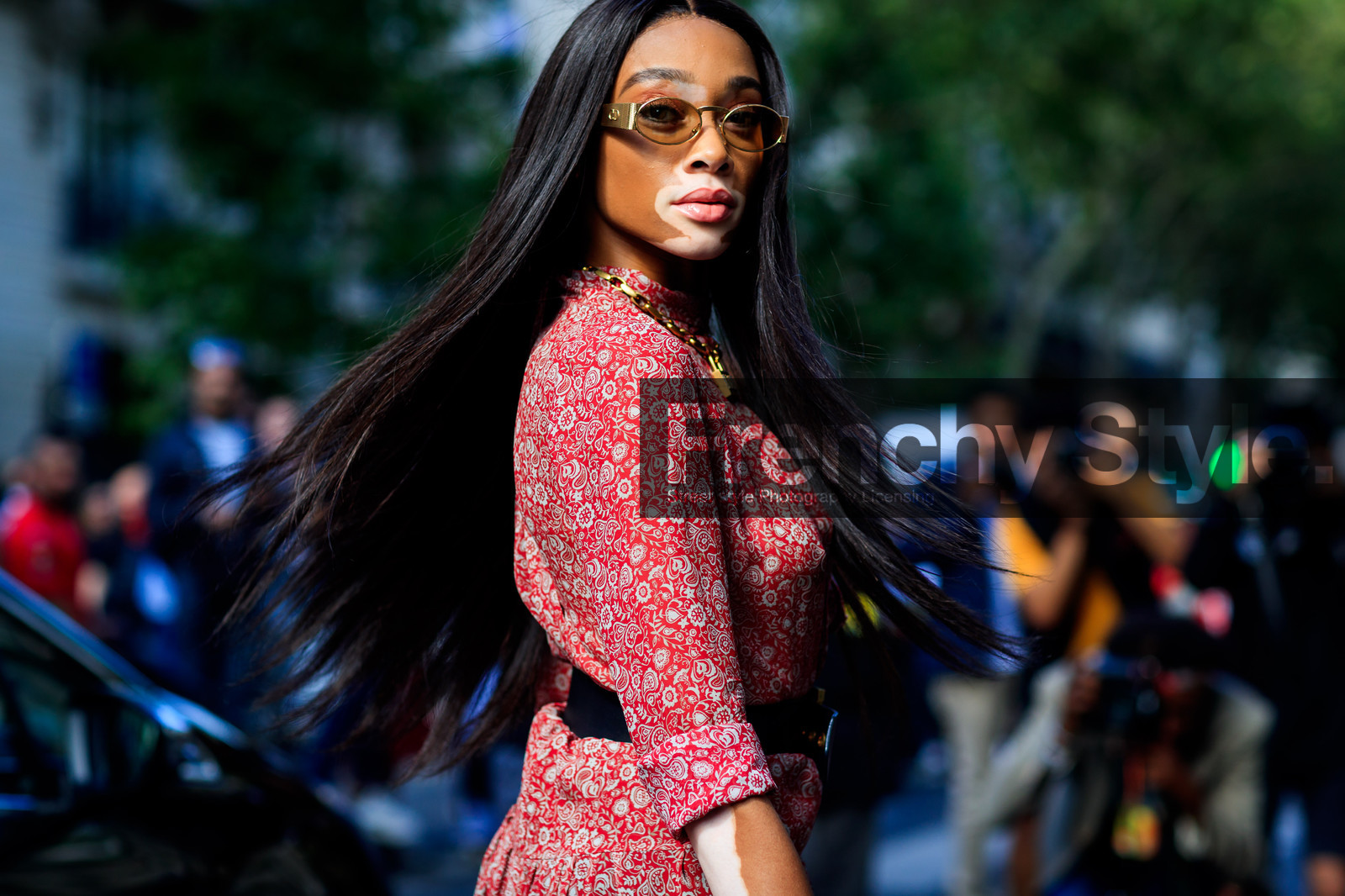 street style, jonathan paciullo, FW, frenchystyle, fashion week, PFW, PARIS, SPRING SUMMER 2019, SS 19, winnie harlow, horizontal, atmosphere details, detail