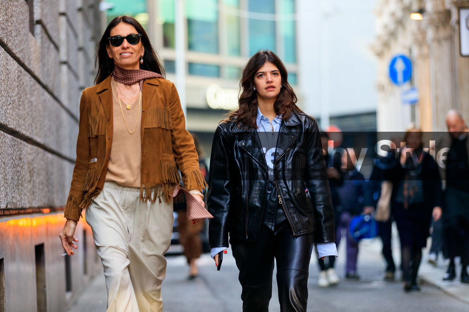 beige pants, beige sweater, black jacket, black pants, black perfecto, blue shirt, brown jacket, fringes, leather jacket, leather pants, leather perfecto, necklace, suede jacket, sunglasses, trousers, MILAN, MFW, fashion week, frenchystyle, FW, jonathan paciullo, street style, AUTUMN WINTER 2019-2020, AW 19-20, FALL WINTER 2019-2020, FW 19-20, atmosphere details, detail, horizontal