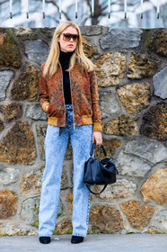 Annabel Rosendahl, AUTUMN WINTER 2017-2018, AW 17-18, black bag, black belt, black shoes, black sweater, blue denim, brocard, denim pants, embroidered jacket, FALL WINTER 2017-2018, fashion week, frenchystyle, full length, FW, FW 17-18, jeans, jonathan paciullo, leather bag, leather shoes, loewe, PARIS, PFW, polka dot, street style, sunglasses, teddy jacket, trousers, vertical