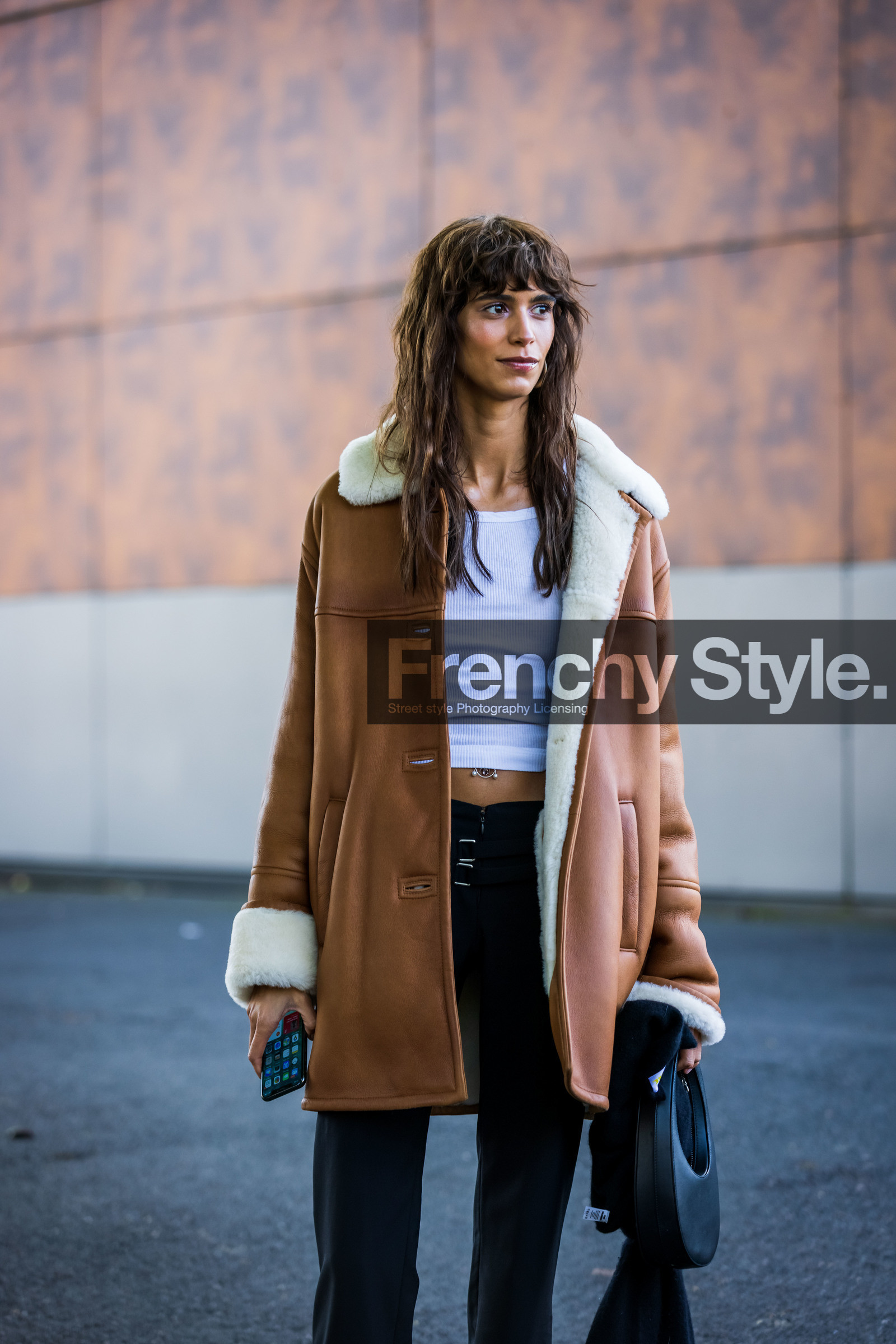 black bag, black pants, camel coat, coat, leather coat, Mica Arganaraz, pants, top, white top, street style, jonathan paciullo, FW, frenchystyle, fashion week, PFW, PARIS, SPRING SUMMER 2022, SS 22, vertical, atmosphere details, model