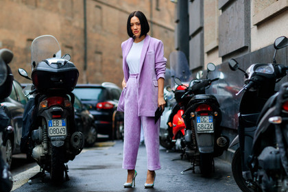 corduroy, high heels, leather shoes, purple jacket, purple pants, purple suit, silver shoes, trousers, white t shirt, fashion week, frenchystyle, FW, jonathan paciullo, street style, MFW, MILAN, AUTUMN WINTER 2018-2019, FALL WINTER 2018-2019, FW 18-19, horizontal, atmosphere details, full length, Tiffany Hsu
