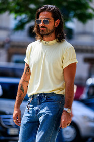 atmosphere details, blue denim, denim pants, detail, fashion week, frenchystyle, FW, giotto calendoli, jeans, jonathan paciullo, MENSWEAR, PARIS, PFW, SPRING SUMMER 2018, SS 18, street style, sunglasses, tattoos, trousers, vertical, watch, yellow t shirt