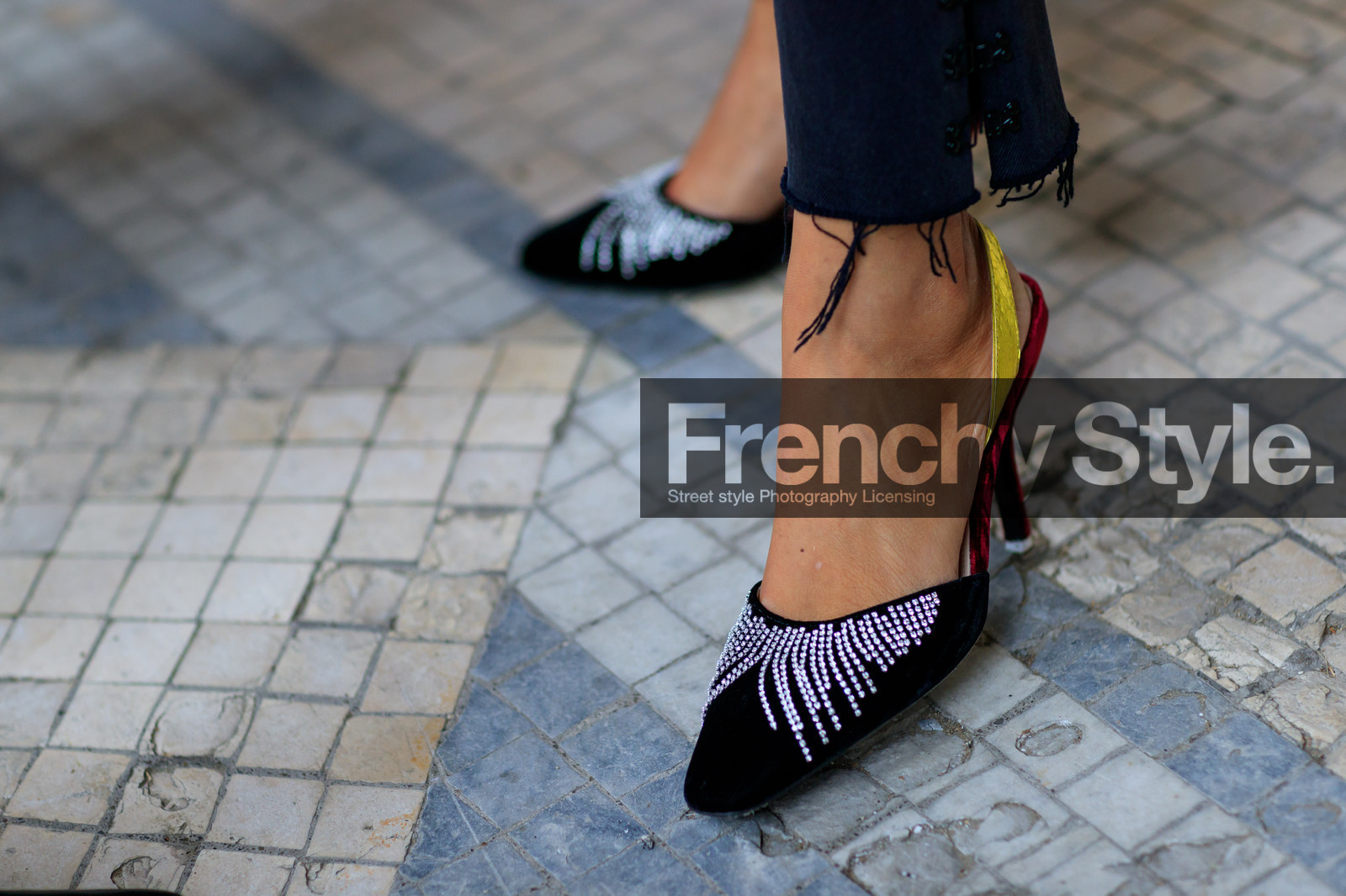 atmosphere details, black shoes, detail, embroidered shoes, fashion week, frenchystyle, FW, high heels, horizontal, jonathan paciullo, leather shoes, PARIS, PFW, shiny shoes, SPRING SUMMER 2018, SS 18, street style, Chriselle Lim