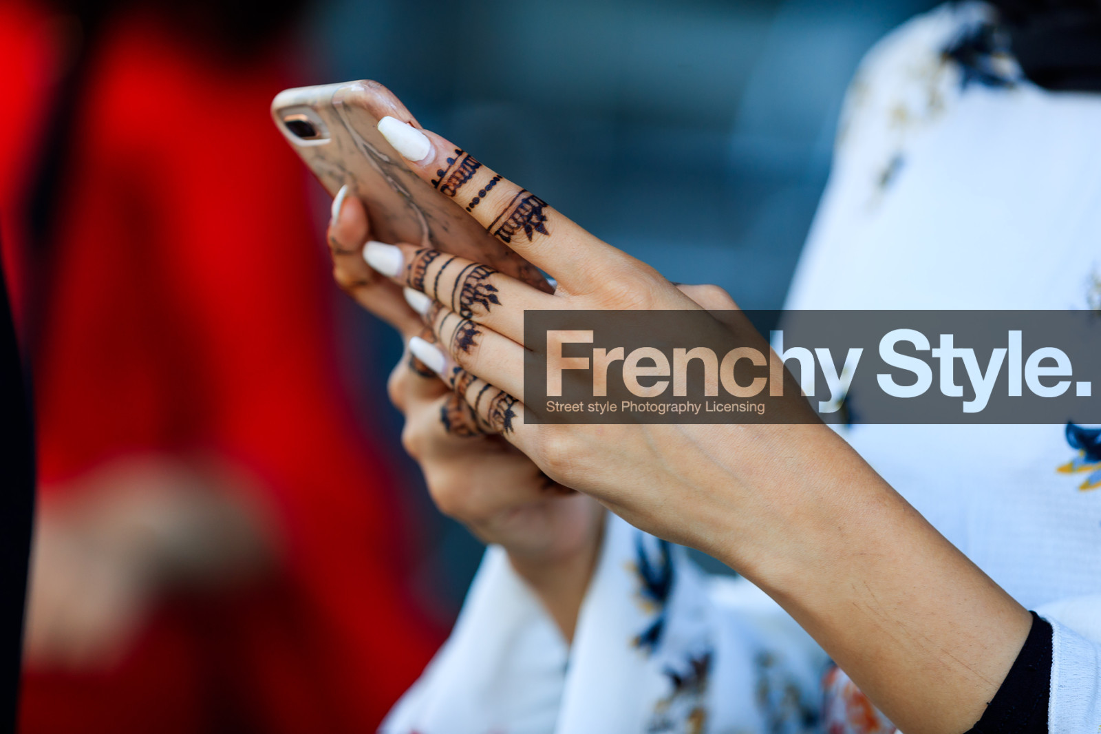 iphone, tattoos, fashion week, frenchystyle, FW, jonathan paciullo, street style, NYFW, NEW YORK, SPRING SUMMER 2019, SS 19, atmosphere details, horizontal, detail