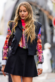 bag, black jacket, black skirt, burgundy bag, color, colorful shirt, croco bag, floral print, floral shirt, flower print, fluo pink turtleneck, jacket, leather bag, mini skirt, multicolor shirt, pink shirt, pleated skirt, print, shirt, skirt, sleveless jacket, striped jacket, turtleneck, fashion week, frenchystyle, FW, jonathan paciullo, street style, PFW, PARIS, SPRING SUMMER 2022, SS 22, vertical, atmosphere details