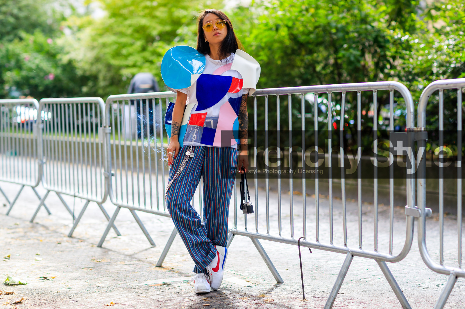 atmosphere details, blue pants, blue top, camera, christina paik, fashion week, frenchystyle, full length, FW, geometric, graphic pants, graphic top, horizontal, jonathan paciullo, junya watanabe, leather shoes, MENSWEAR, nike, PARIS, patchwork, PFW, SPRING SUMMER 2018, SS 18, street style, striped pants, sunglasses, trousers, white sneakers