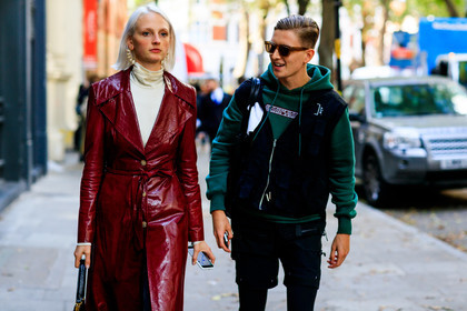black jacket, black pants, bordeaux, burgundy, earrings, green sweater, hoodie, leather coat, red coat, sleeveless, sunglasses, white sweater, fashion week, frenchystyle, FW, jonathan paciullo, street style, LFW, LONDON, SPRING SUMMER 2019, SS 19, atmosphere details, horizontal, detail