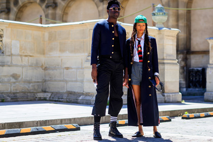 street style, jonathan paciullo, FW, frenchystyle, fashion week, PFW, PARIS, SPRING SUMMER 2019, SS 19, adesuwa aighewi, horizontal, atmosphere details, full length