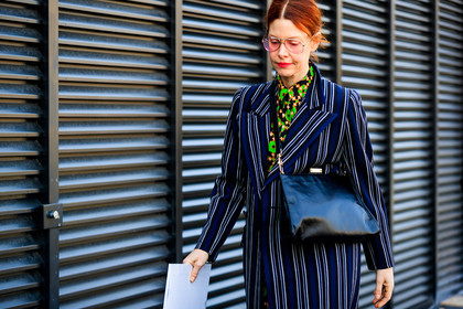 atmosphere details, AUTUMN WINTER 2017-2018, AW 17-18, black bag, blue coat, christene barberich, christina paik, detail, FALL WINTER 2017-2018, fashion week, frenchystyle, FW, FW 17-18, geometric, green shirt, horizontal, jonathan paciullo, leather bag, MFW, MILAN, printed coat, printed shirt, psychedelic, street style, striped coat, stripes