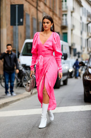 beige bag, chanel handbag, earrings, leather bag, leather shoes, pink dress, white shoes, MILAN, MFW, fashion week, frenchystyle, FW, jonathan paciullo, street style, AUTUMN WINTER 2019-2020, AW 19-20, FALL WINTER 2019-2020, FW 19-20, vertical, full length