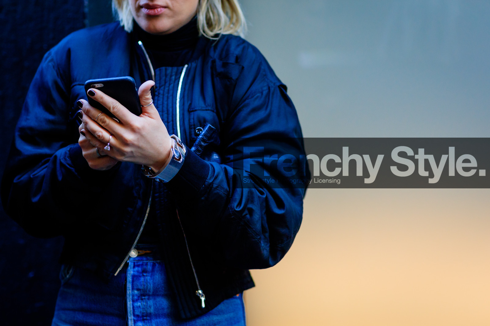 atmosphere details, AUTUMN WINTER 2017-2018, AW 17-18, blue denim, blue jacket, bomber jacket, denim pants, detail, FALL WINTER 2017-2018, fashion week, frenchystyle, FW, FW 17-18, horizontal, iphone, jeans, jonathan paciullo, NEW YORK, NYFW, rings, street style, trousers