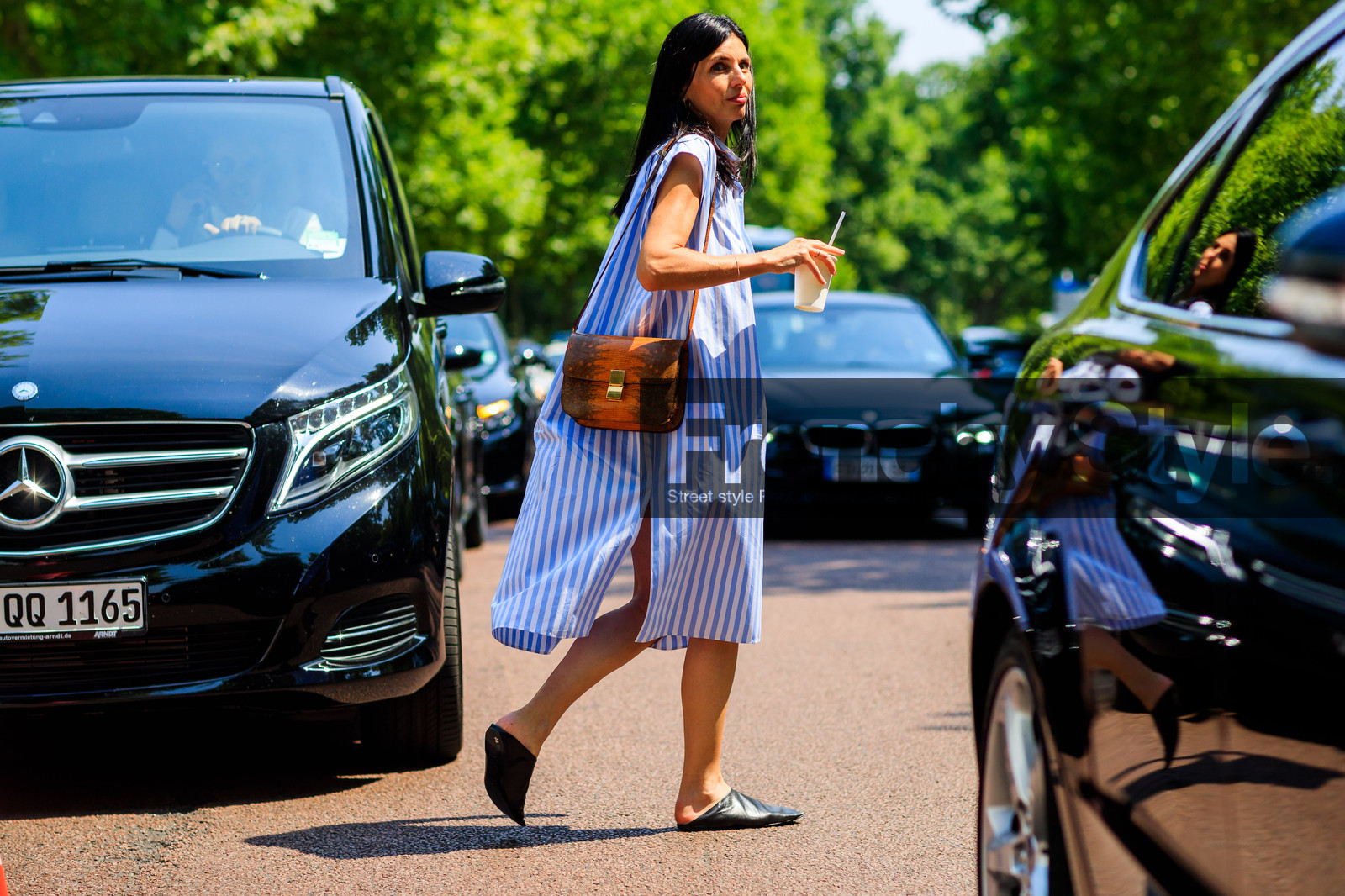 atmosphere details, black mules, blue dress, blue shirt, brown bag, fashion week, frenchystyle, full length, FW, graphic dress, horizontal, jonathan paciullo, leather bag, leather shoes, MENSWEAR, PARIS, PFW, printed bag, printed dress, SPRING SUMMER 2018, SS 18, street style, striped dress