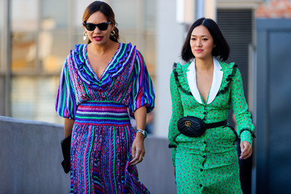atmosphere details, black bag, detail, fanny pack, fashion week, floral, flowers, frenchystyle, FW, graphic dress, green dress, gucci, horizontal, jonathan paciullo, leather bag, MFW, MILAN, multicolor dress, printed dress, SPRING SUMMER 2018, SS 18, street style, striped dress, sunglasses, Tiffany Hsu