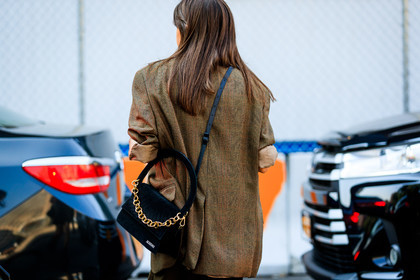 black bag, blazer, brown jacket, jacquemus, leather bag, fashion week, frenchystyle, FW, jonathan paciullo, street style, NYFW, NEW YORK, SPRING SUMMER 2019, SS 19, atmosphere details, horizontal, detail