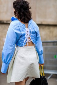 atmosphere details, back detail, black bag, blue shirt, corset, detail, fashion week, frenchystyle, FW, jonathan paciullo, leather bag, MENSWEAR, open back, PARIS, PFW, SPRING SUMMER 2018, SS 18, street style, vertical, white skirt