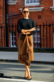 balenciaga, black shoes, black sweater, bracelet, brown skirt, evangelie smyrniotaki, fringes, graphic skirt, houndstooth pattern, leather shoes, printed skirt, sunglasses, fashion week, frenchystyle, FW, jonathan paciullo, street style, LFW, LONDON, SPRING SUMMER 2019, SS 19, vertical, full length