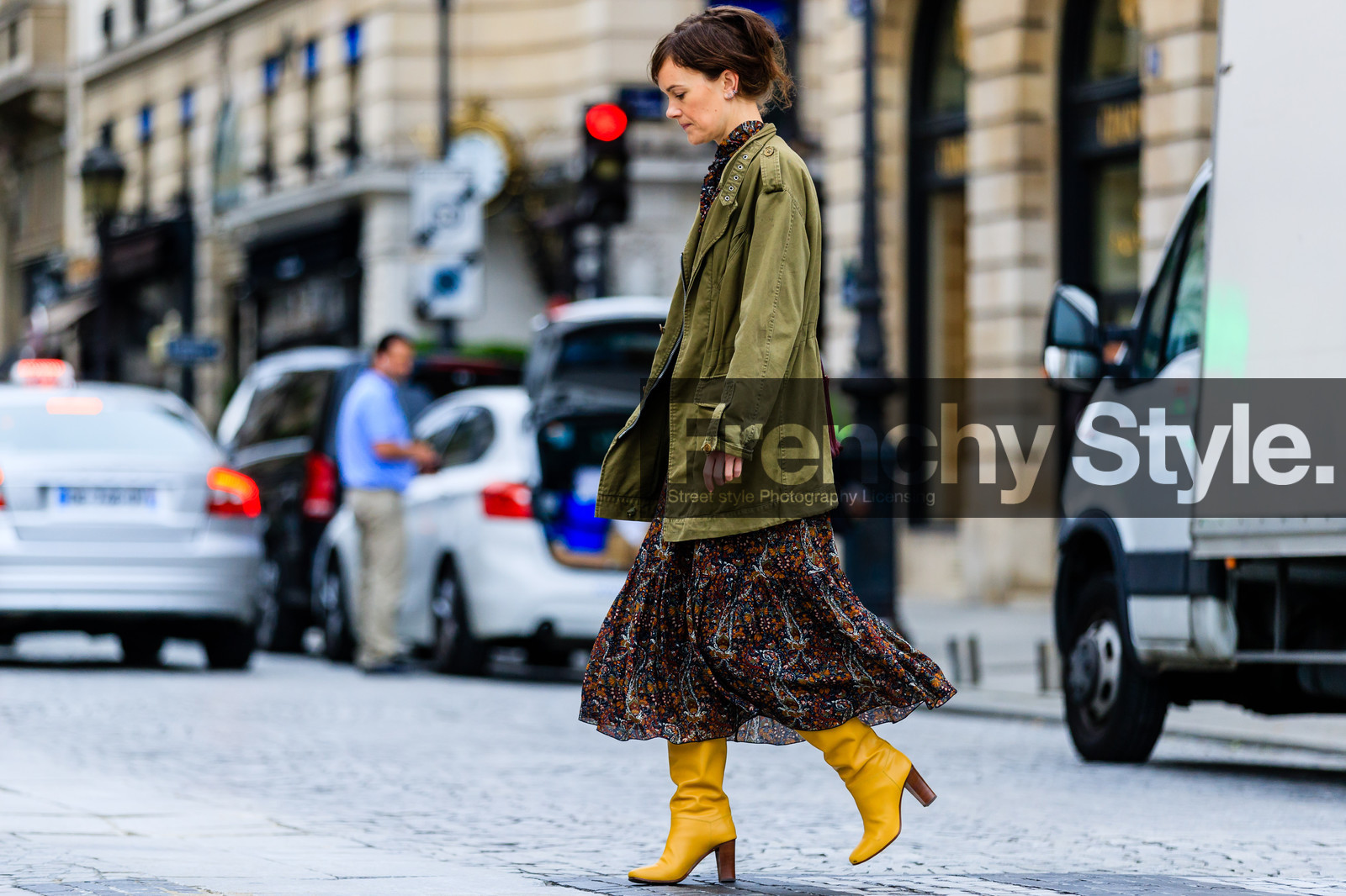atmosphere details, AUTUMN WINTER 2016-2017, AW 16-17, black dress, FALL WINTER 2016-2017, fashion week, frenchystyle, full length, FW, FW 16-17, green jacket, HAUTE COUTURE, high boots, high heels, horizontal, jo ellison, jonathan paciullo, kaki jacket, leather boots, MENSWEAR, PARIS, parka, PFW, printed dress, silk dress, street style, yellow boots