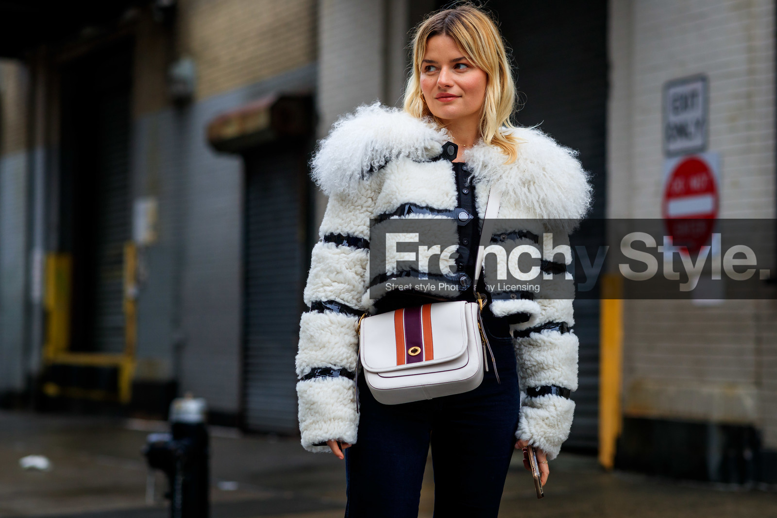 sabina socol, white coat, fur coat, striped coat, black polish coat, vinyl coat, longchamp coat, cropped coat, white leather bag, coach bag, striped boots, fashion week, frenchystyle, FW, jonathan paciullo, street style, NYFW, NEW YORK, AUTUMN WINTER 2020-2021, FALL WINTER 2020-2021, FW 20-21, horizontal, atmosphere details, detail