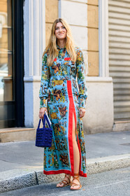 animal print, blue bag, blue dress, brown sandals, floral, flowers, graphic dress, gucci, leather bag, leather shoes, multicolor dress, printed dress, turquoise, fashion week, frenchystyle, FW, jonathan paciullo, street style, MFW, MILAN, SPRING SUMMER 2019, SS 19, vertical, full length