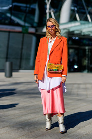 animal print, beige boots, leather shoes, pink skirt, snake print, blazer, chanel handbag, graphic bag, leather bag, orange jacket, pink bag, printed bag, sunglasses, transparent bag, white shirt, yellow bag, MILAN, MFW, fashion week, frenchystyle, FW, jonathan paciullo, street style, AUTUMN WINTER 2019-2020, AW 19-20, FALL WINTER 2019-2020, FW 19-20, vertical, full length