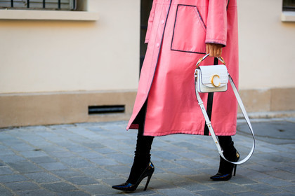 black shoes, chloé, graphic jacket, high heels, leather bag, leather coat, leather shoes, pink coat, prada, printed jacket, white bag, PARIS, PFW, street style, jonathan paciullo, FW, frenchystyle, fashion week, AUTUMN WINTER 2019-2020, AW 19-20, FALL WINTER 2019-2020, FW 19-20, horizontal, atmosphere details, detail