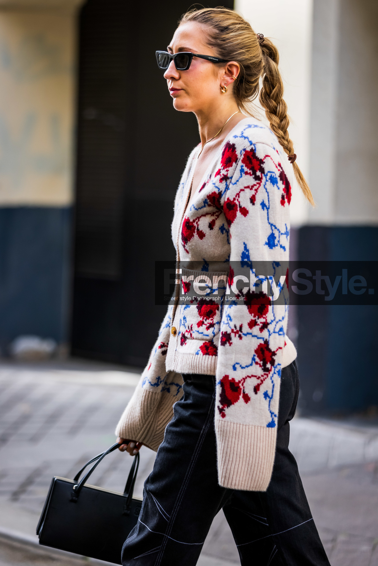 bag, beige cardigan, black bag, black pants, black sunglasses, braid, cardigan, floral print, flower, hairstyle, leather bag, pants, printed cardigan, rectangle sunglasses, sunglasses, street style, jonathan paciullo, FW, frenchystyle, fashion week, PFW, PARIS, SPRING SUMMER 2022, SS 22, vertical, atmosphere details