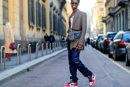 alton mason, blazer, blue bag, blue denim, brown jacket, christian dior, denim pants, graphic bag, graphic pants, jeans, leather bag, leather shoes, model, monogram, necklace, nike, printed bag, printed pants, red sneakers, saddle bag, sunglasses, trousers, white tank top, MILAN, MFW, fashion week, frenchystyle, FW, jonathan paciullo, street style, AUTUMN WINTER 2019-2020, AW 19-20, FALL WINTER 2019-2020, FW 19-20, atmosphere details, detail, horizontal