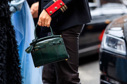 black jacket, black pants, green bag, leather bag, leather pants, ralph lauren, trousers, xenia adonts, frenchystyle, jonathan paciullo, street style, NYFW, NEW YORK, AUTUMN WINTER 2019-2020, AW 19-20, FALL WINTER 2019-2020, FW 19-20, fashion week, FW, atmosphere details, horizontal, detail