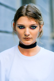 atmosphere details, choker, detail, eyeliner, eyeshadow, fashion week, frenchystyle, FW, jonathan paciullo, MFW, MILAN, model, nana abramova, necklace, portrait, SPRING SUMMER 2017, SS 17, street style, vertical, white t shirt