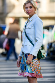 chloé, earrings, graphic skirt, green bag, leather bag, multicolor skirt, printed skirt, white jacket, xenia van der woodsen, PARIS, PFW, street style, jonathan paciullo, FW, frenchystyle, fashion week, AUTUMN WINTER 2019-2020, AW 19-20, FALL WINTER 2019-2020, FW 19-20, vertical, atmosphere details, detail