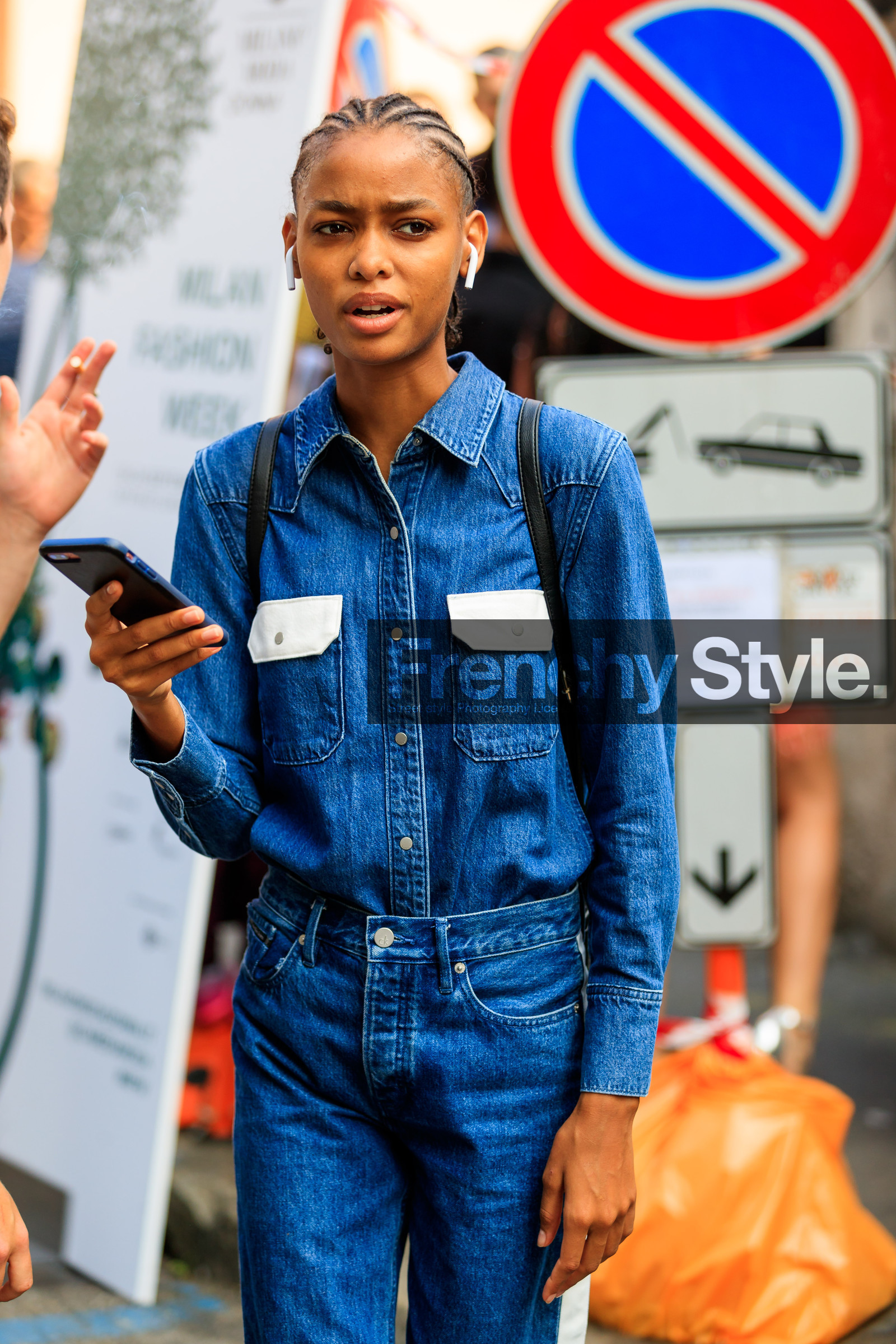 blue denim, braids, calvin klein, denim pants, denim shirt, headphones, jeans, model, trousers, fashion week, frenchystyle, FW, jonathan paciullo, street style, MFW, MILAN, SPRING SUMMER 2019, SS 19, vertical, atmosphere details, detail