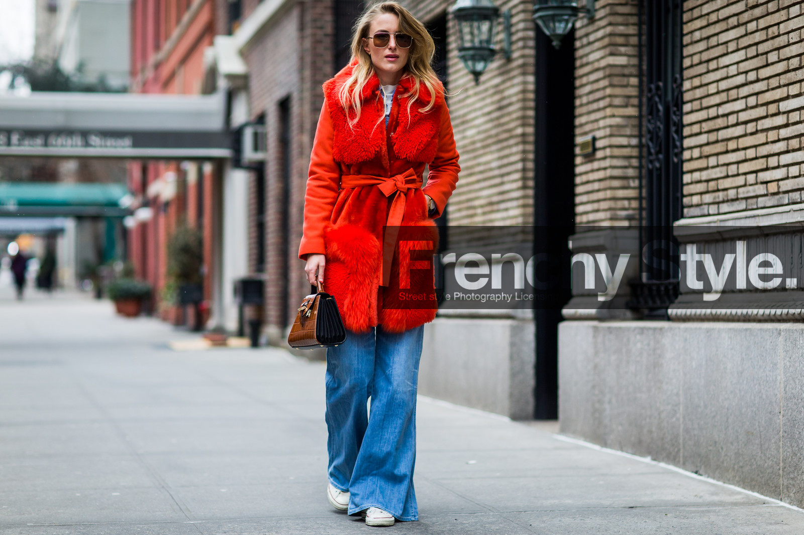 atmosphere details, AUTUMN WINTER 2016-2017, AW 16-17, blue denim, brown bag, converse, denim pants, detail, fashion week, frenchystyle, fur coat, FW, FW 16-17, horizontal, jeans, jonathan paciullo, leather bag, NEW YORK, NYFW, red coat, red fur, street style, sunglasses, trousers, woman