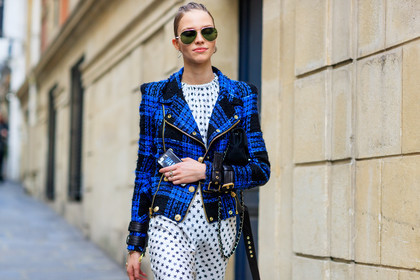 atmosphere details, AUTUMN WINTER 2017-2018, AW 17-18, blue jacket, checked jacket, detail, FALL WINTER 2017-2018, fashion week, frenchystyle, FW, FW 17-18, graphic jacket, horizontal, jonathan paciullo, model, PARIS, PFW, plaid, printed dress, printed jacket, sasha luss, stars, street style, sunglasses, tartan, white dress