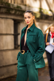 belt, black belt, black top, earrings, gold earrings, gold hoops, green jacket, green pants, hoops, jacket, lacoste look, pants, lacoste, fashion week, frenchystyle, FW, jonathan paciullo, street style, PFW, PARIS, SPRING SUMMER 2022, SS 22, vertical, atmosphere details