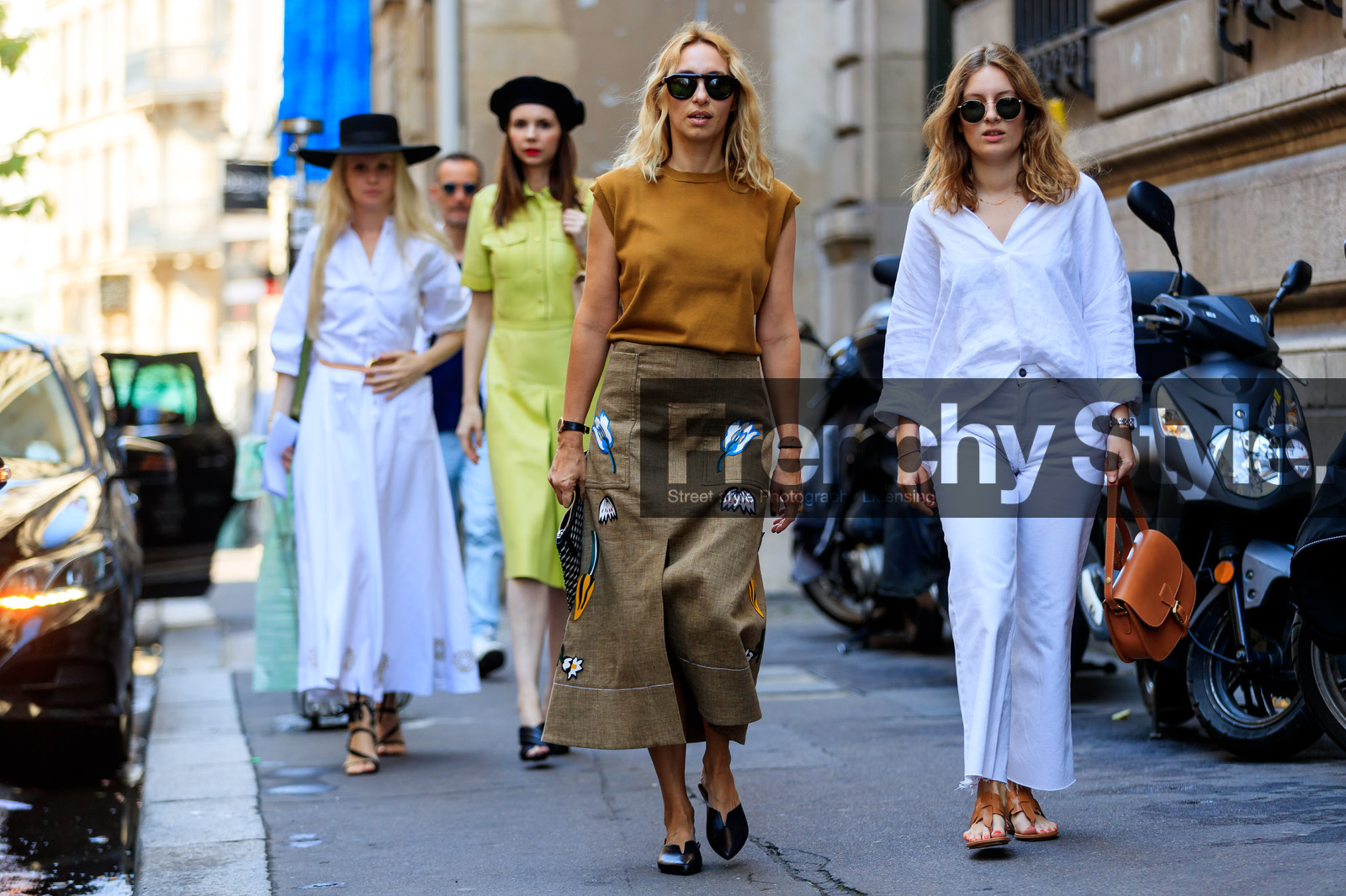 beige skirt, black mules, black shoes, camel knit, embroidered skirt, floral, flowers, graphic skirt, leather shoes, printed skirt, sleeveless, sunglasses, fashion week, frenchystyle, FW, jonathan paciullo, street style, PFW, PARIS, atmosphere details, horizontal, full length, AUTUMN WINTER 2018-2019, FALL WINTER 2018-2019, FW 18-19, alexandra golovanoff